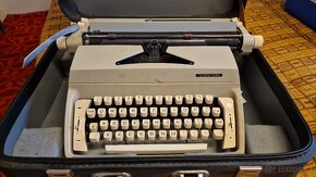 Psací stroj. - 2