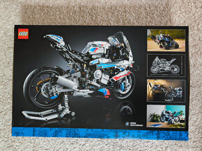 LEGO Technic 42130 - BMW M 1000 RR - 2