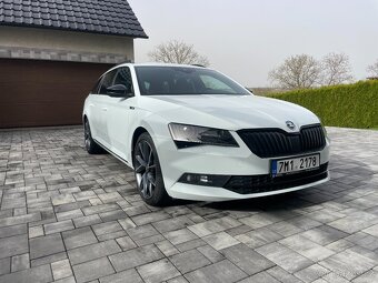 Prodám Škodu Superb III combi Sportline, 2.0 TDI, 110KW - 2