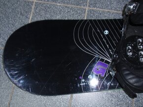 SUPER DÍVČÍ SNOWBOARD BURTON FEELGOOD 150 CM+BURTON VÁZÁNÍ - 2