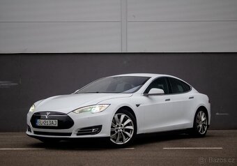 Tesla Model S 85D - 2