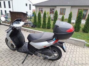 Aprilia Sportcity 250 i - 2