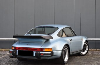 Porsche 930 3.3 Turbo - 2