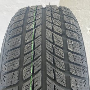 Zimní pneu 215/65 R17 99H Falken - 2