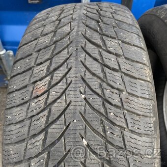 Zimní pneu 235/55 R17 103V XL Nokian 5,5-6mm - 2