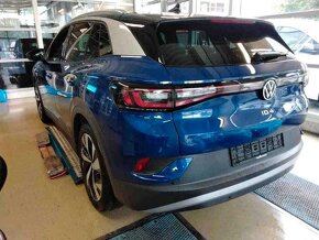 Volkswagen ID.4 pro perf. 150kw 2021,tažné,tepelko,tempomat - 2