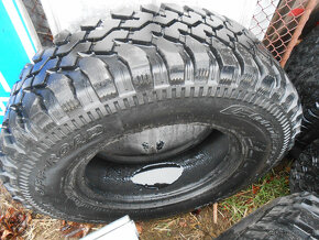 Pneu off road 235 75 R 15 - 2