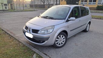 Renault Grand Scénic 2.0 LPG

 - 2