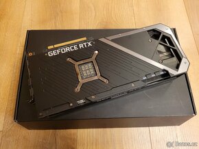 ASUS ROG STRIX GeForce RTX 3080 Ti GAMING O12G - 2