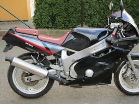 yamaha fzr 600 3HE - 2