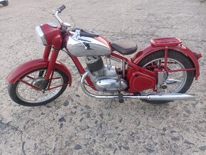 Jawa 250 pérák - 2