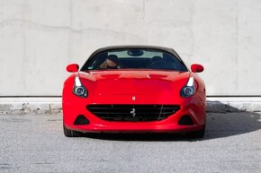 Ferrari California T - 2