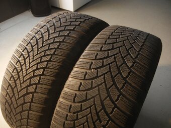 Zimní pneu Bridgestone 235/55R18 - 2