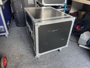 10U rack na kolech, super stav - 2