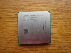 Prodám procesor AMD Athlon 64 X2 4000+ - 2