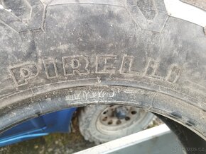 Pneu Pirelli 250/80-18 - 2