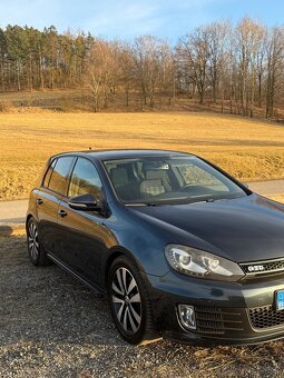 Volkswagen Golf 6 GTD - 2