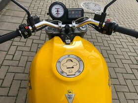 Ducati Monster 900 - 2