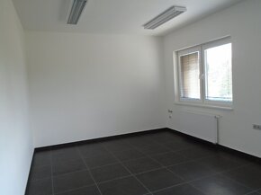 Pronájem nebytových prostor -  22,23m2, Třinec, - 2