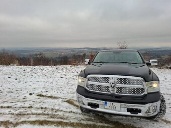 Dodge RAM 1500 5.7 HEMI - 2