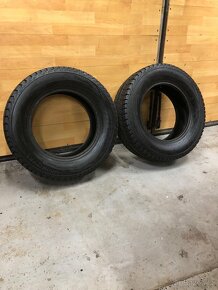 Zimní pneu 235/65/16c - 2
