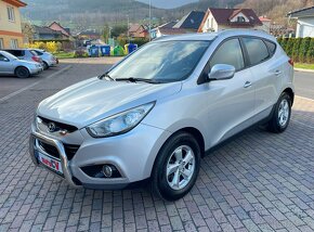 HYUNDAI ix35 2.0 CRDI 135kW 4WD-2012-140.093KM-VÝHŘEV,KLIMA- - 2