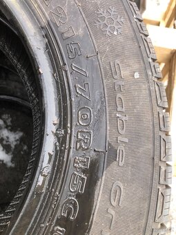 ZIMNÍ PNEU 215/70 R15 C       CENA ZA 2KS - 2