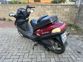 Skútr Jonway 125ccm - Nepojízdný - 2