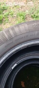 Prodám 4x 215/60R17 Continental - 2