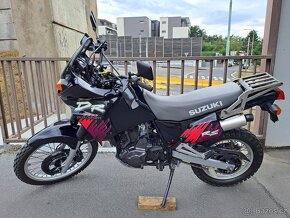 Suzuki DR 650 RSE - 2