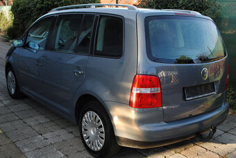 VW TOURAN 2.0TDi 103kW - 7 míst - tažné zařízení - 2