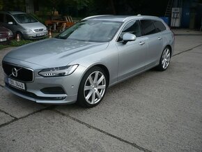 Volvo   V90   2.0 D 4 Momentum Aut. - 2