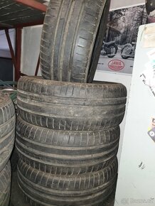 Pneu 195/50 R15 - 2