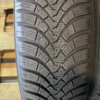 Zimní pneu 215/45 R18 93V Falken 5mm - 2