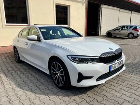 BMW 330i 190KW NOVÁ STK, 29.612KM, KŮŽE, NAVI - 2