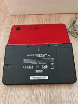 Nintendo DSi XL - 2