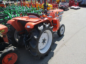 Malotraktor Kubota B1702 2WD parádní stav - 2