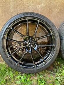 Oz Racing Leggera HLT 5x112 r19 - 2