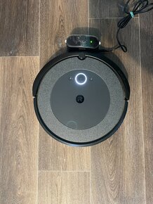 iRobot Roomba i3 - 2