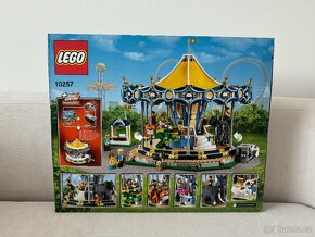 10257 LEGO Carousel - 2