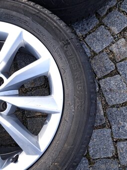 Originál Alu kola + letní pneu Škoda Octavia 205/55 R16 - 2