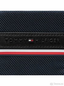 Pouzdro na mobil Tommy Hilfiger - nové - 2