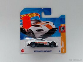 Modely aut HotWheels - 2