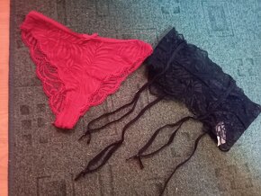 Krásné sexy body vel. 34/XS zn. Bershka+ podvazek a brazilky - 2