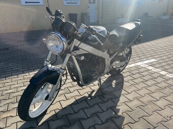 Suzuki GS500 - 2