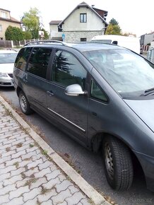 VW Sharan 7.místný r.v. 2009 - 2