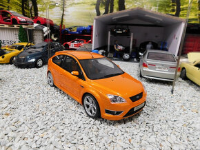 model auta Ford Focus ST Mk2 / Focus RS mk3 Otto mobile 1:18 - 2