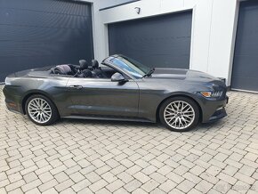 Ford Mustang Cabrio, 233 kW, záruka do 11/2024 - 2