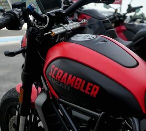 Ducati Scrambler červená nádrž - 2