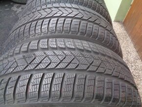 Zimní pneu 225/60/18 R18 Pirelli - DEMO - 2